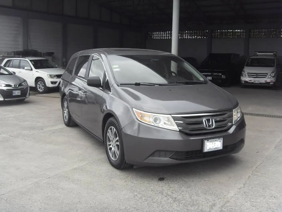 Honda Odyssey EXL - Image 9