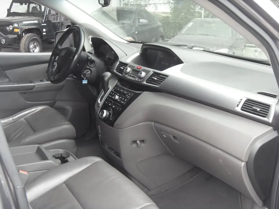 Honda Odyssey EXL - Image 13