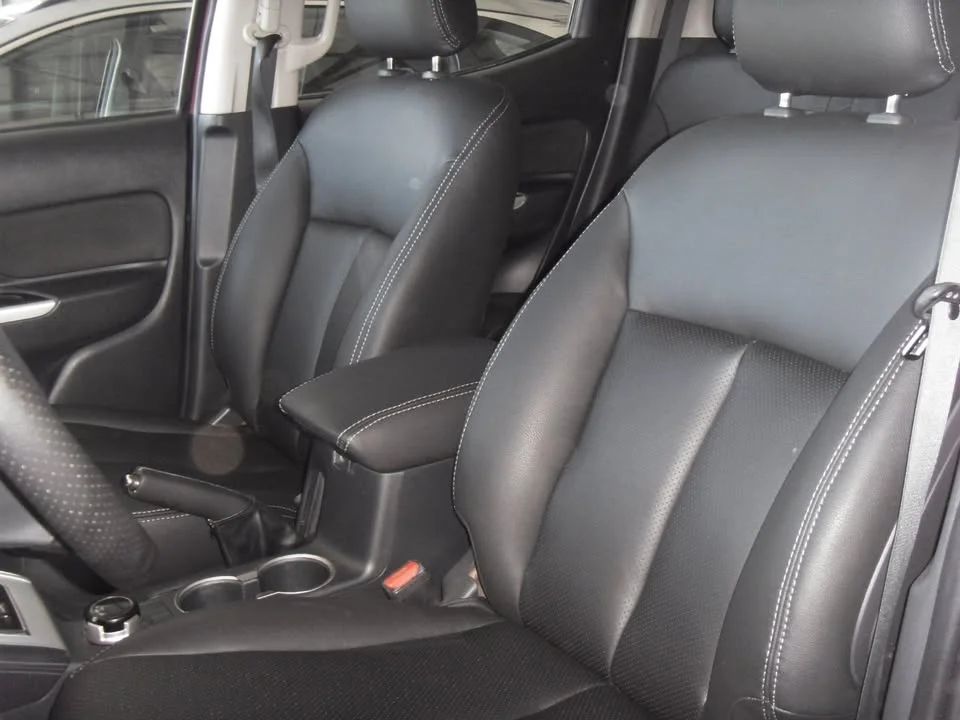 Mitsubishi L200 - Image 8