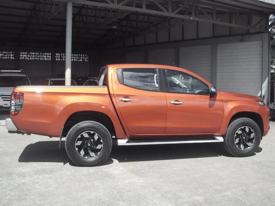 Mitsubishi L200 - Image 1