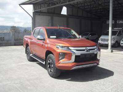 Mitsubishi L200 - Image 2