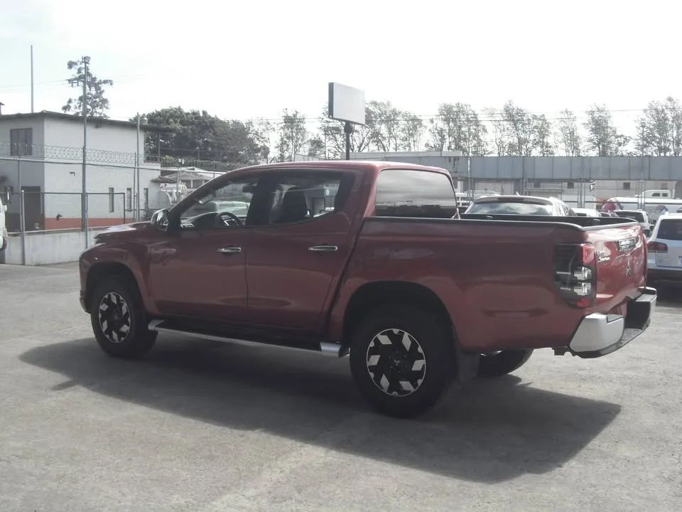 Mitsubishi L200 - Image 6