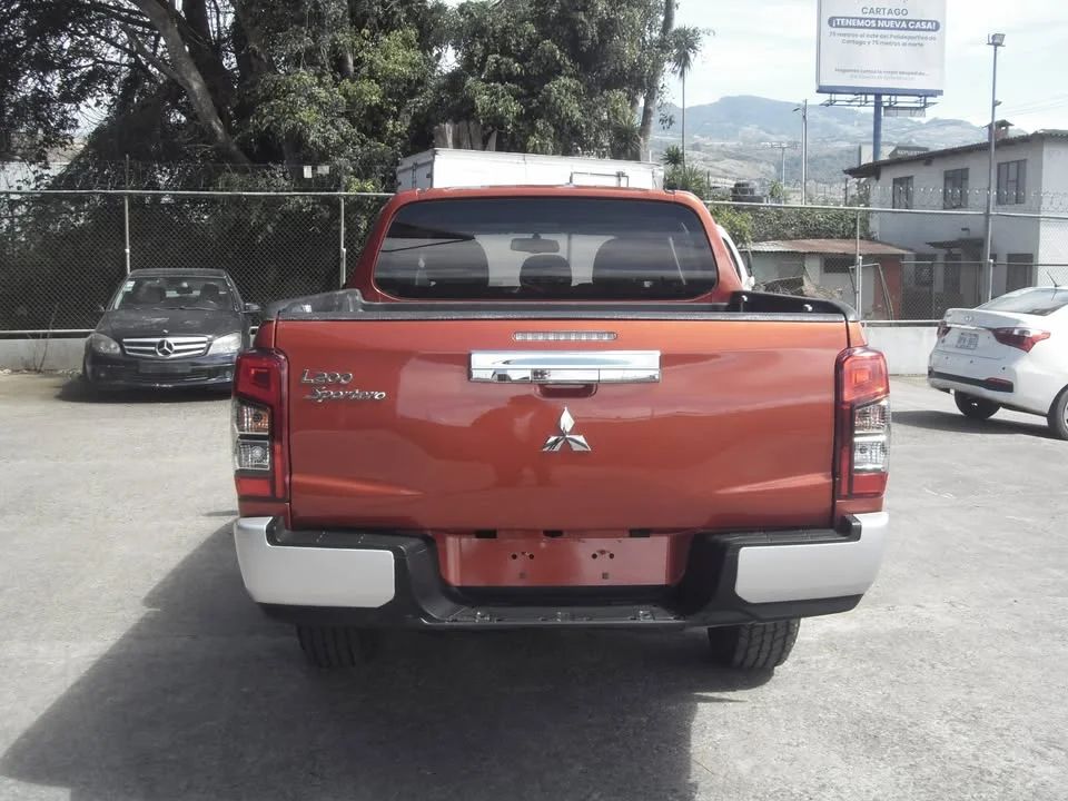 Mitsubishi L200 - Image 14