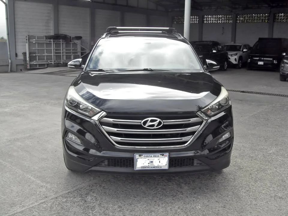 Hyundai Tucson - Image 1