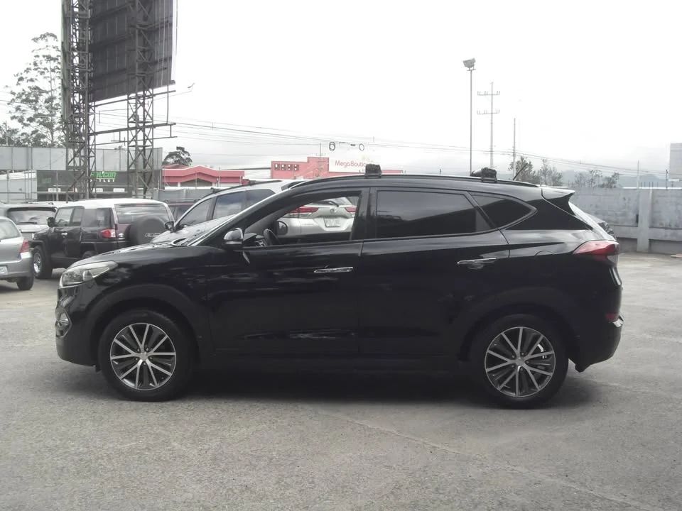 Hyundai Tucson - Image 8