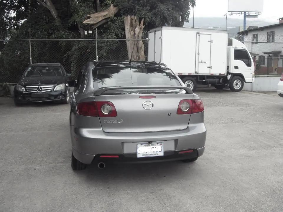 Mazda 3 - Image 4