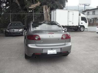 Mazda 3 - Image 4