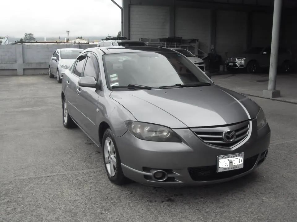 Mazda 3 - Image 7