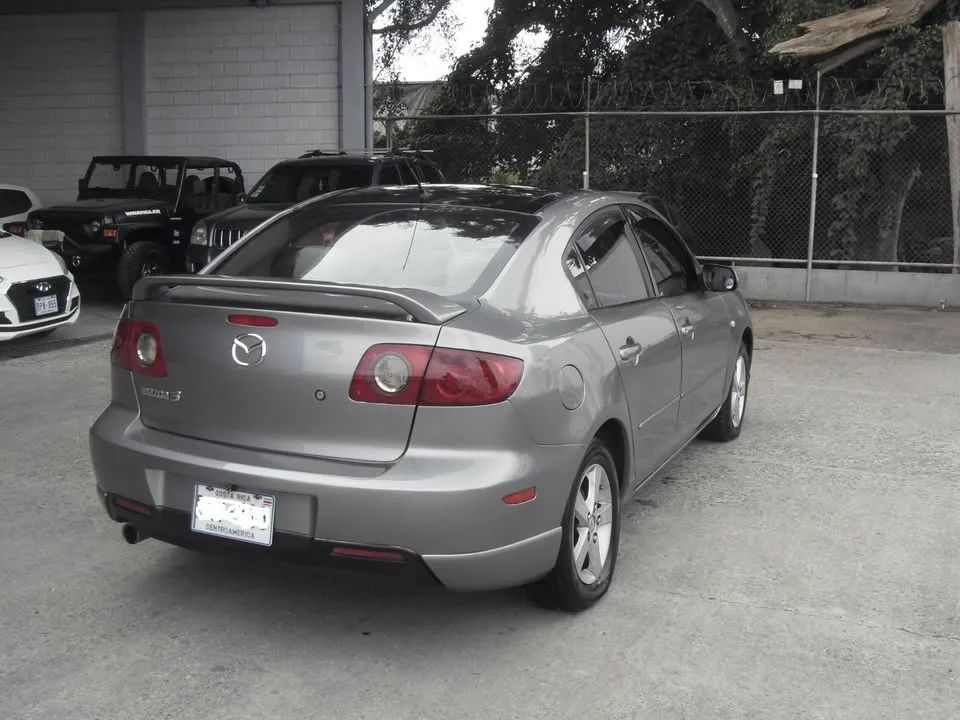 Mazda 3 - Image 9