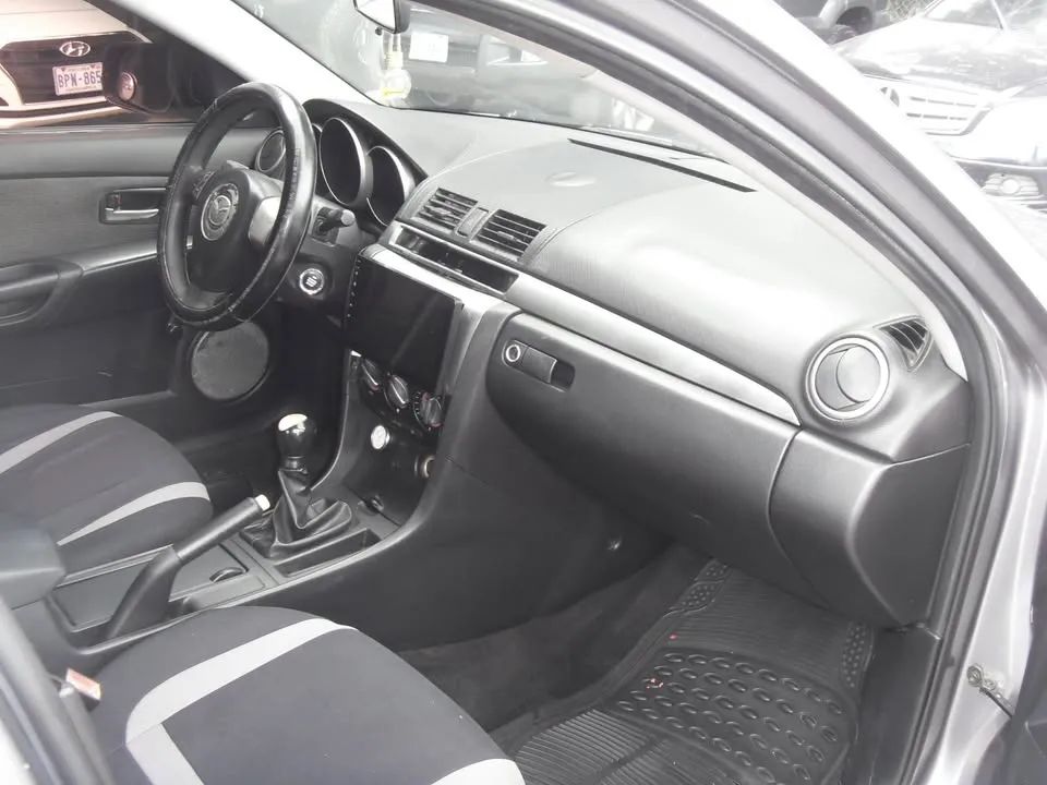 Mazda 3 - Image 14