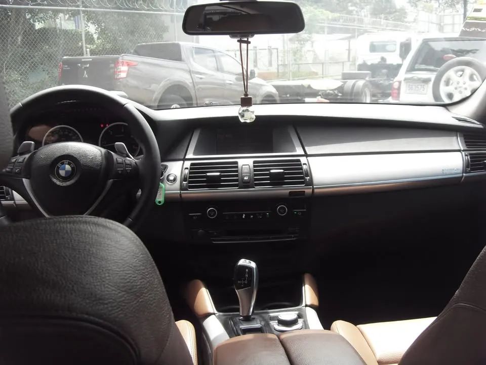 BMW X6 - Image 11