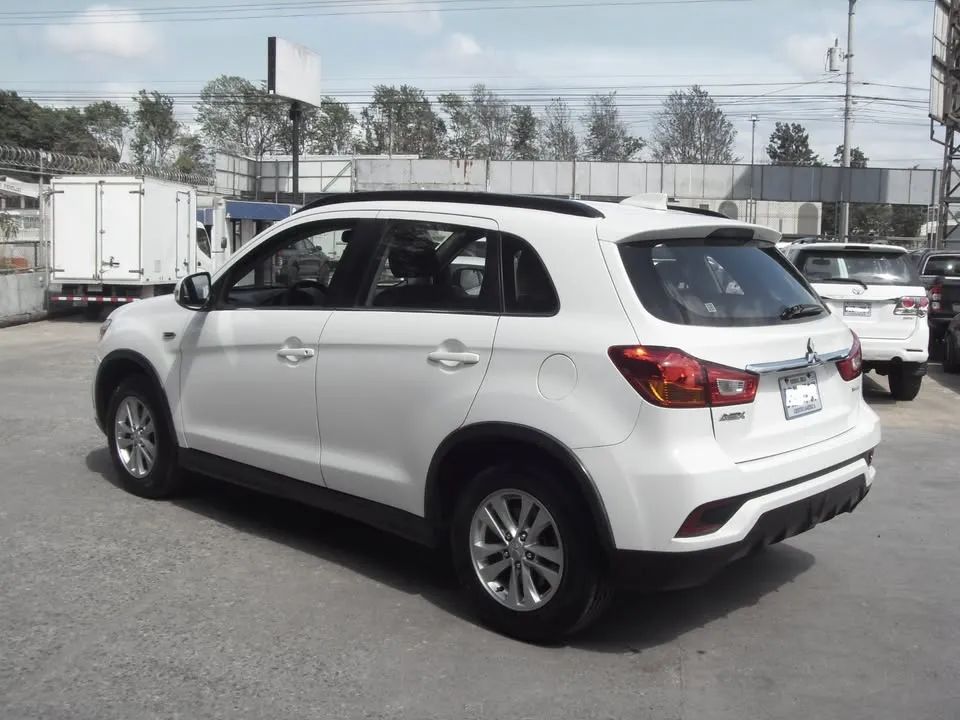 Mitsubishi ASX - Image 8
