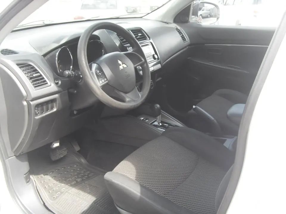 Mitsubishi ASX - Image 12
