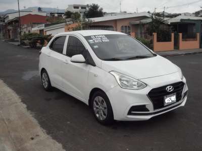 Hyundai Grand i10 Sedan - Image 10