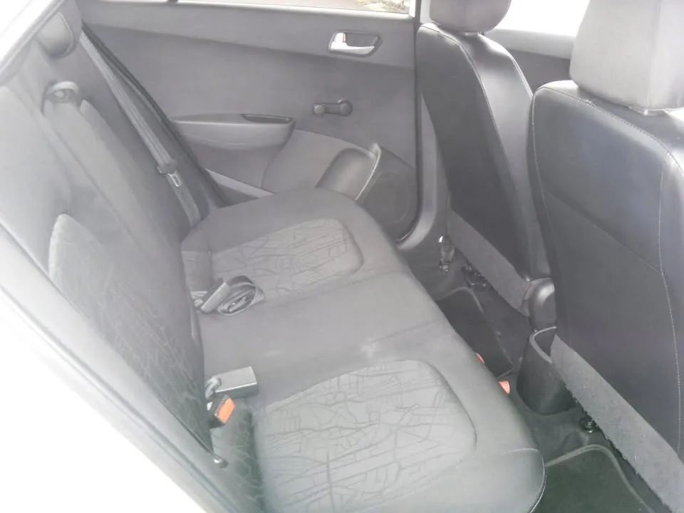 Hyundai Grand i10 Sedan - Image 14