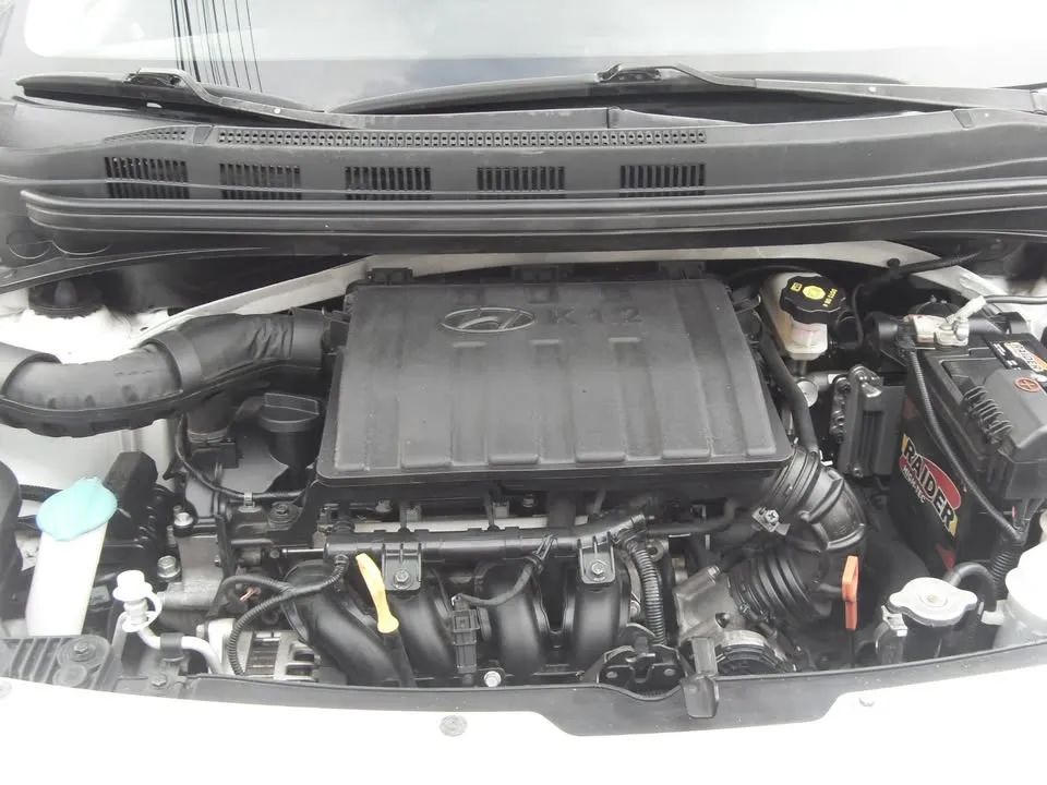 Hyundai Grand i10 Sedan - Image 16