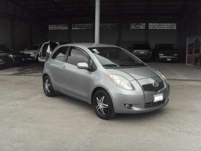 Toyota Yaris - Image 2