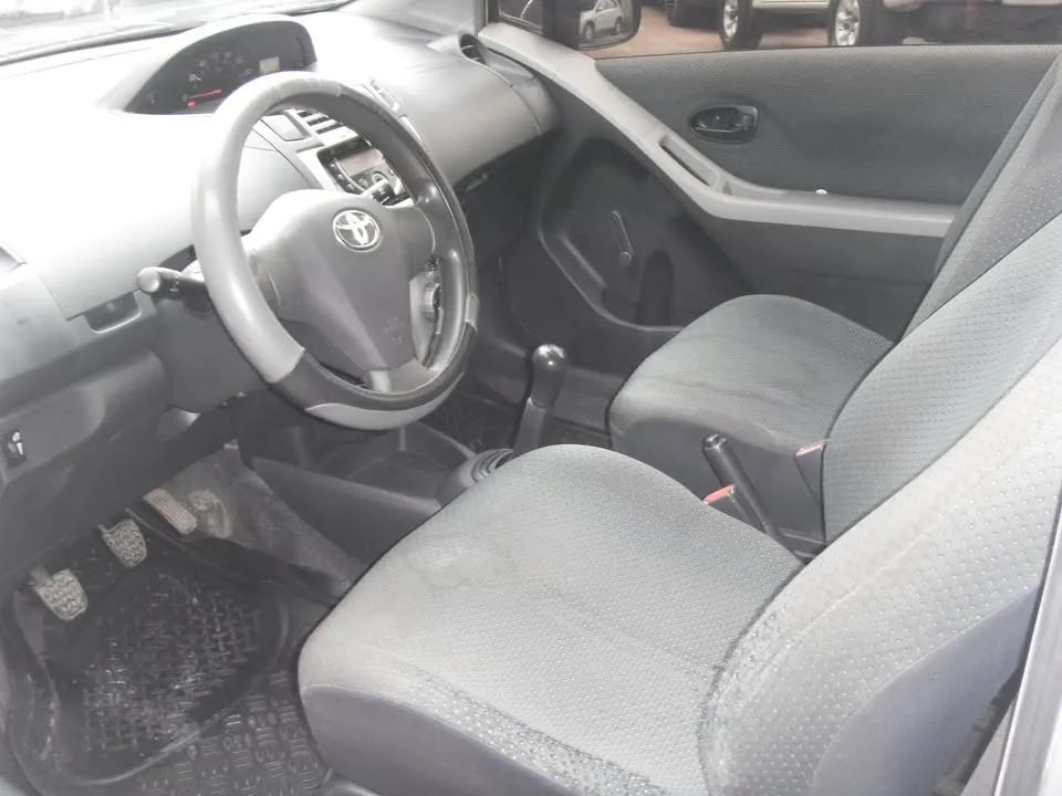 Toyota Yaris - Image 10