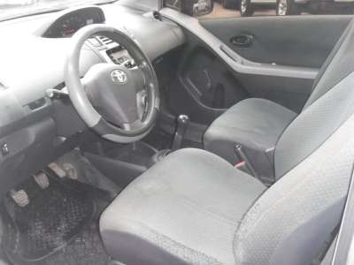 Toyota Yaris - Image 10