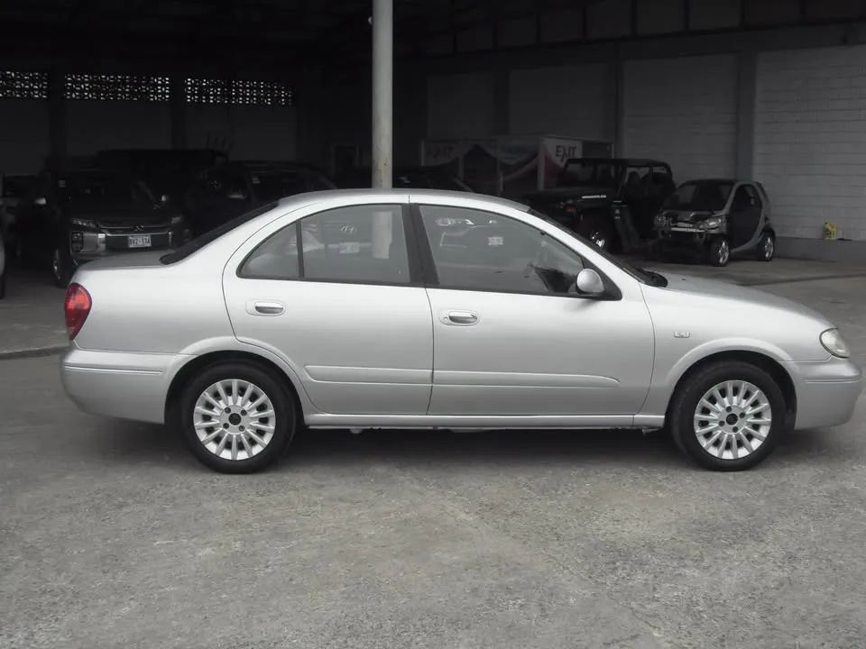Nissan Almera - Image 2