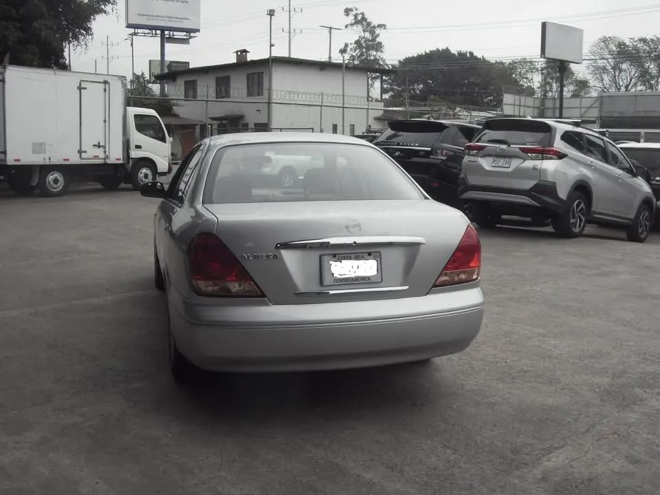 Nissan Almera - Image 6