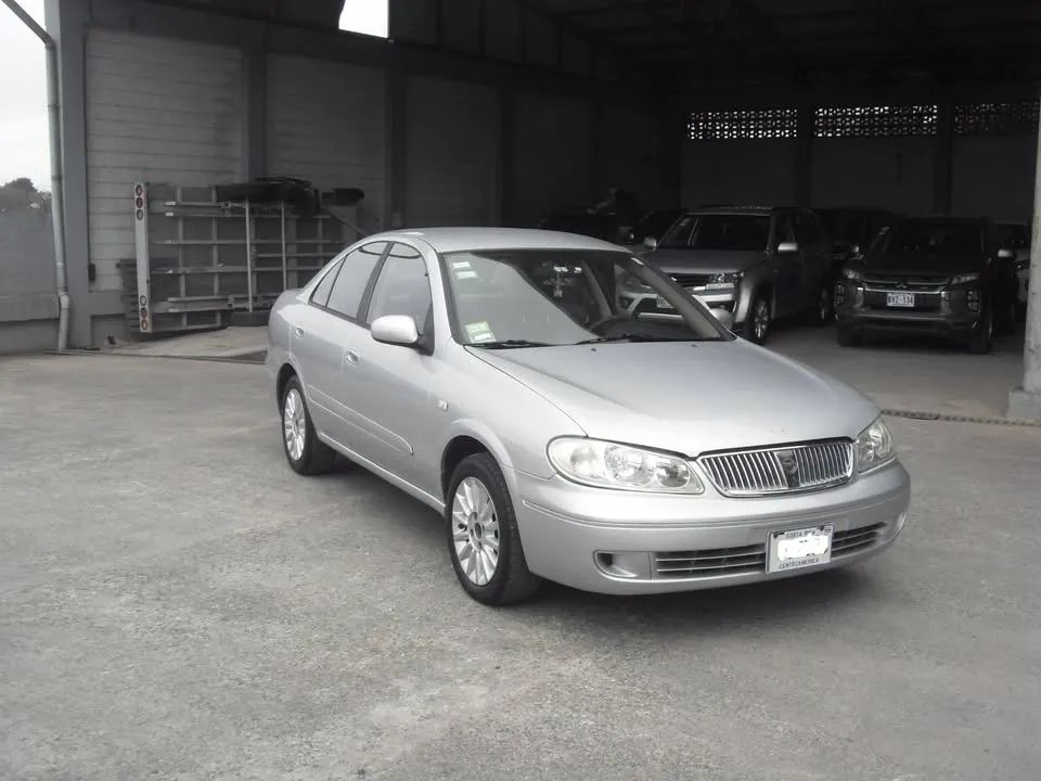 Nissan Almera - Image 9
