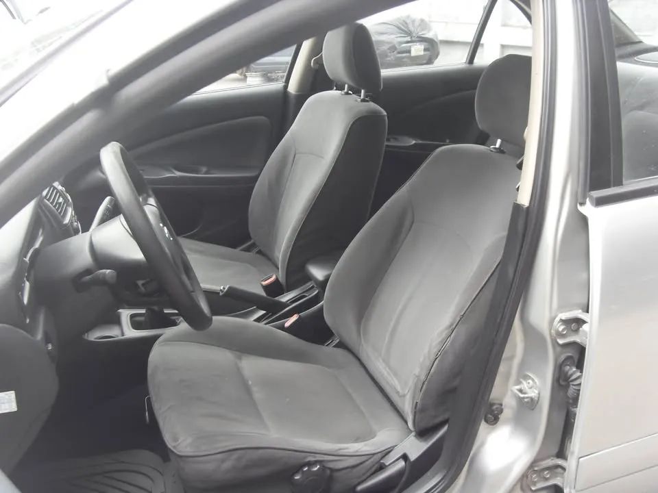 Nissan Almera - Image 10