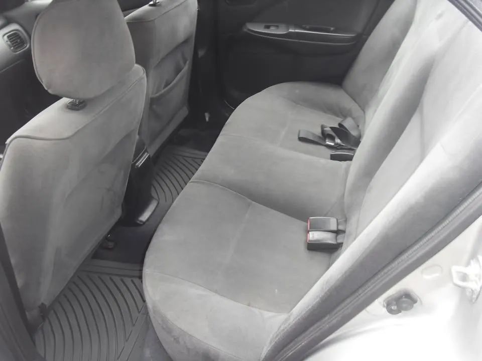 Nissan Almera - Image 11