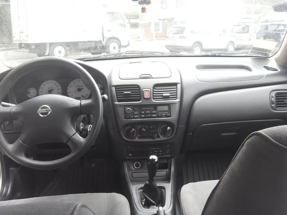 Nissan Almera - Image 12