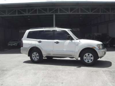 Mitsubishi Montero XLS - Image 3