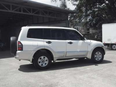 Mitsubishi Montero XLS - Image 4