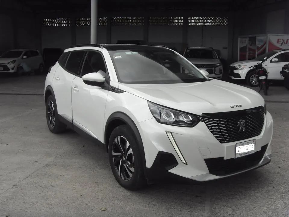 Peugeot 2008 - Image 9