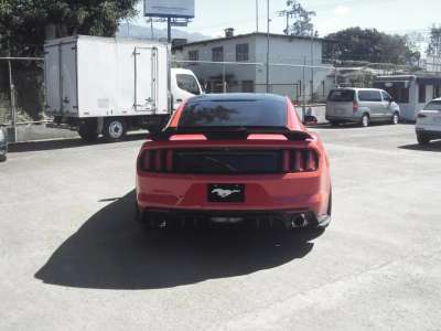 Ford Mustang - Image 5