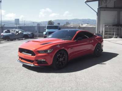 Ford Mustang - Image 8