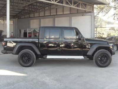 Jeep Gladiator - Image 2