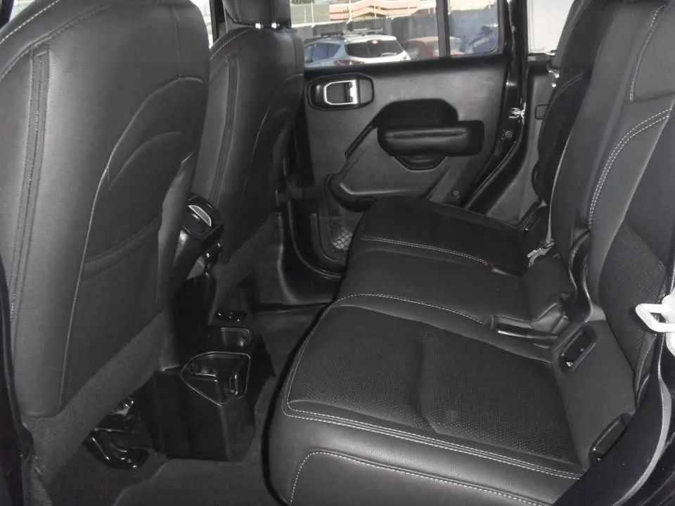 Jeep Gladiator - Image 12