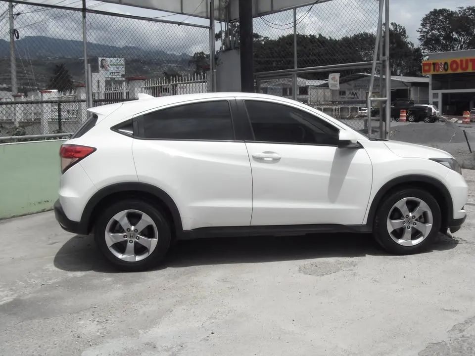 Honda HRV - Image 12