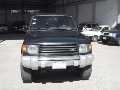Mitsubishi Montero SR - Image 1