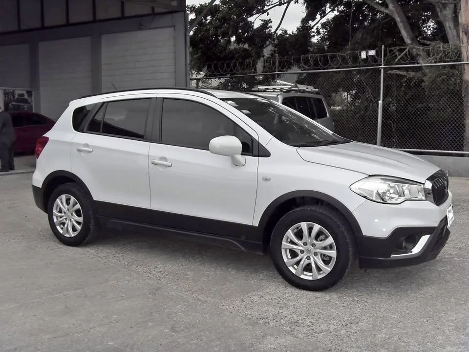 Suzuki S-Cross - Image 1