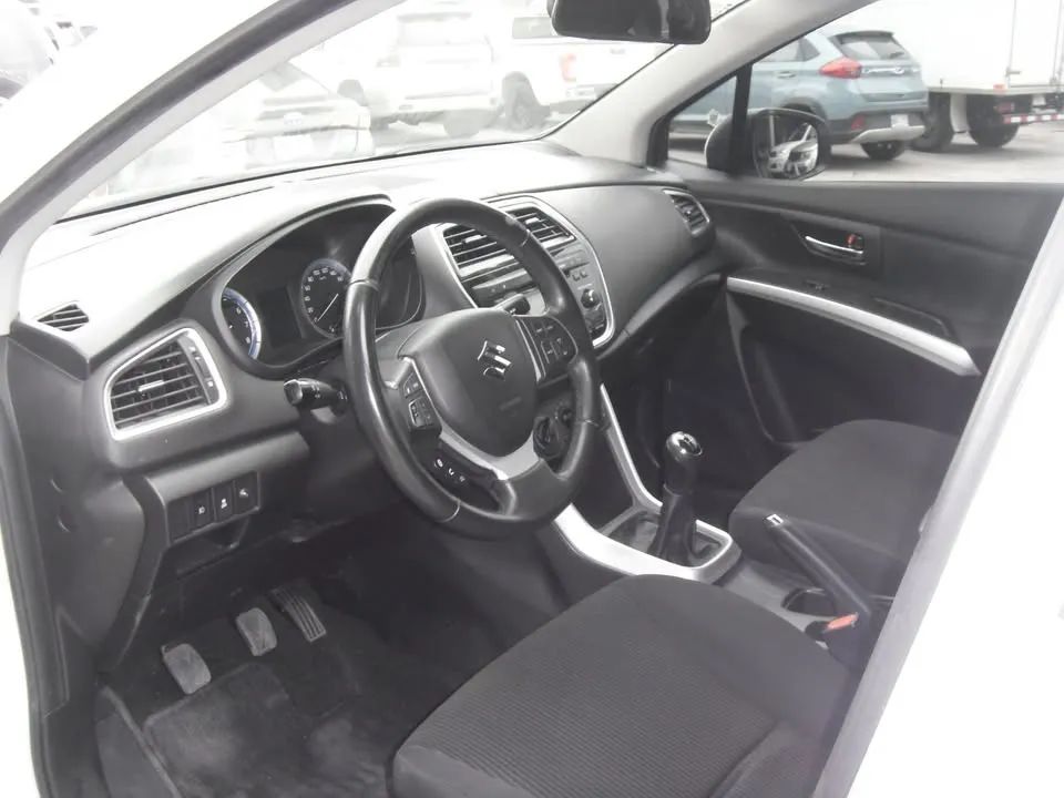 Suzuki S-Cross - Image 5