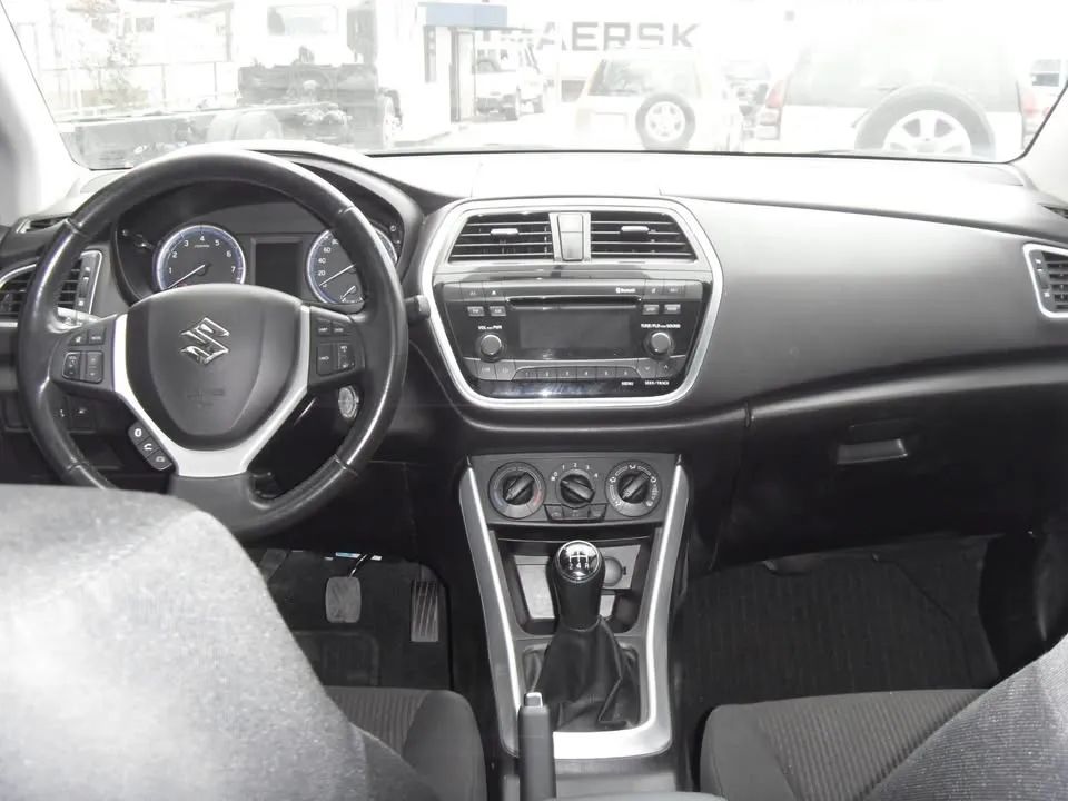 Suzuki S-Cross - Image 7