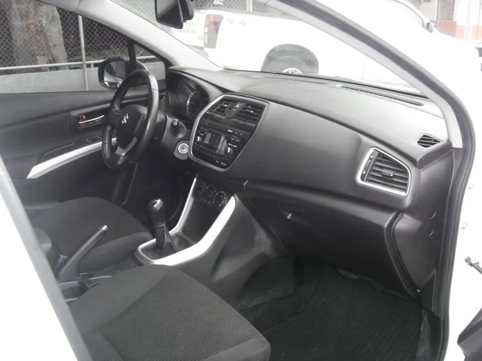 Suzuki S-Cross - Image 8