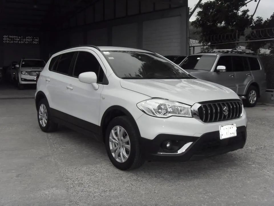 Suzuki S-Cross - Image 10