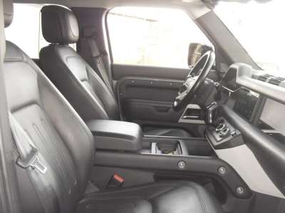 Land Rover Defender HSE - Image 10