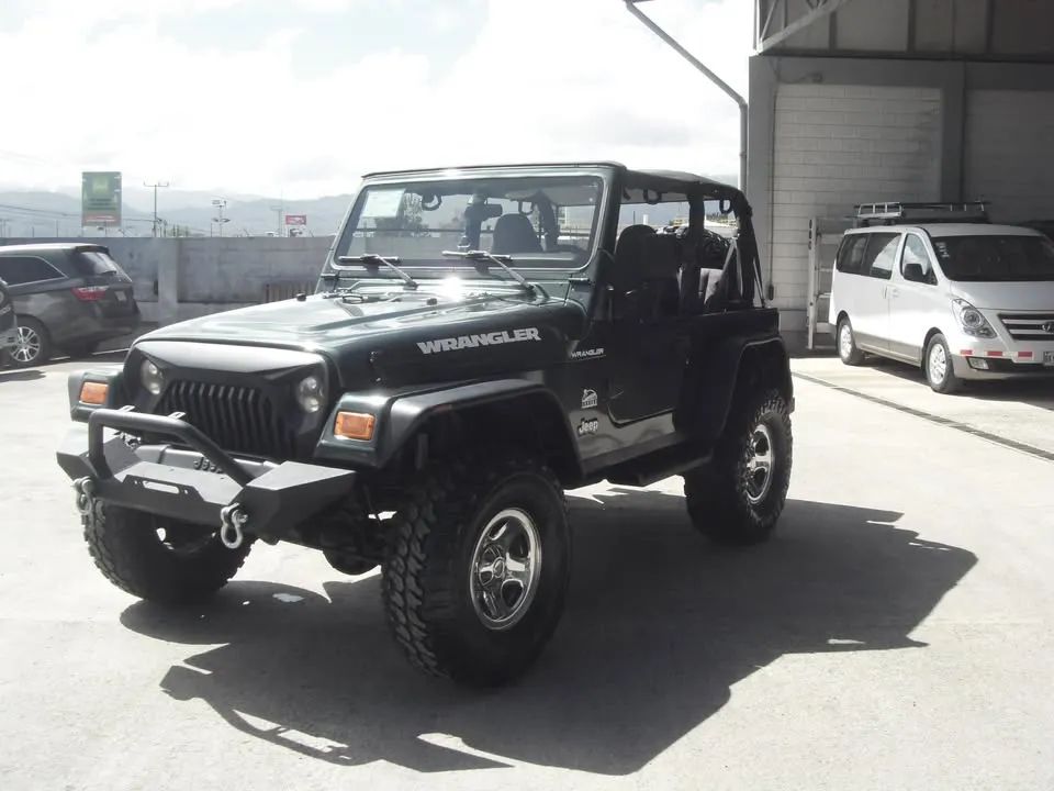 Jeep Wrangler - Image 2