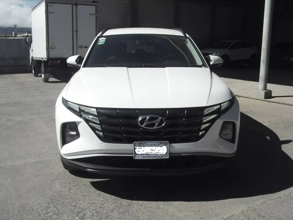 Hyundai Tucson - Image 1