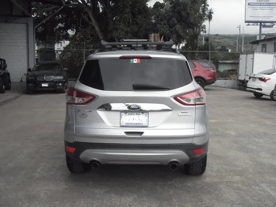 Ford Escape - Image 5