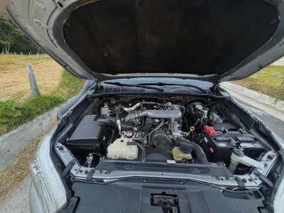 Toyota Hilux - Image 8