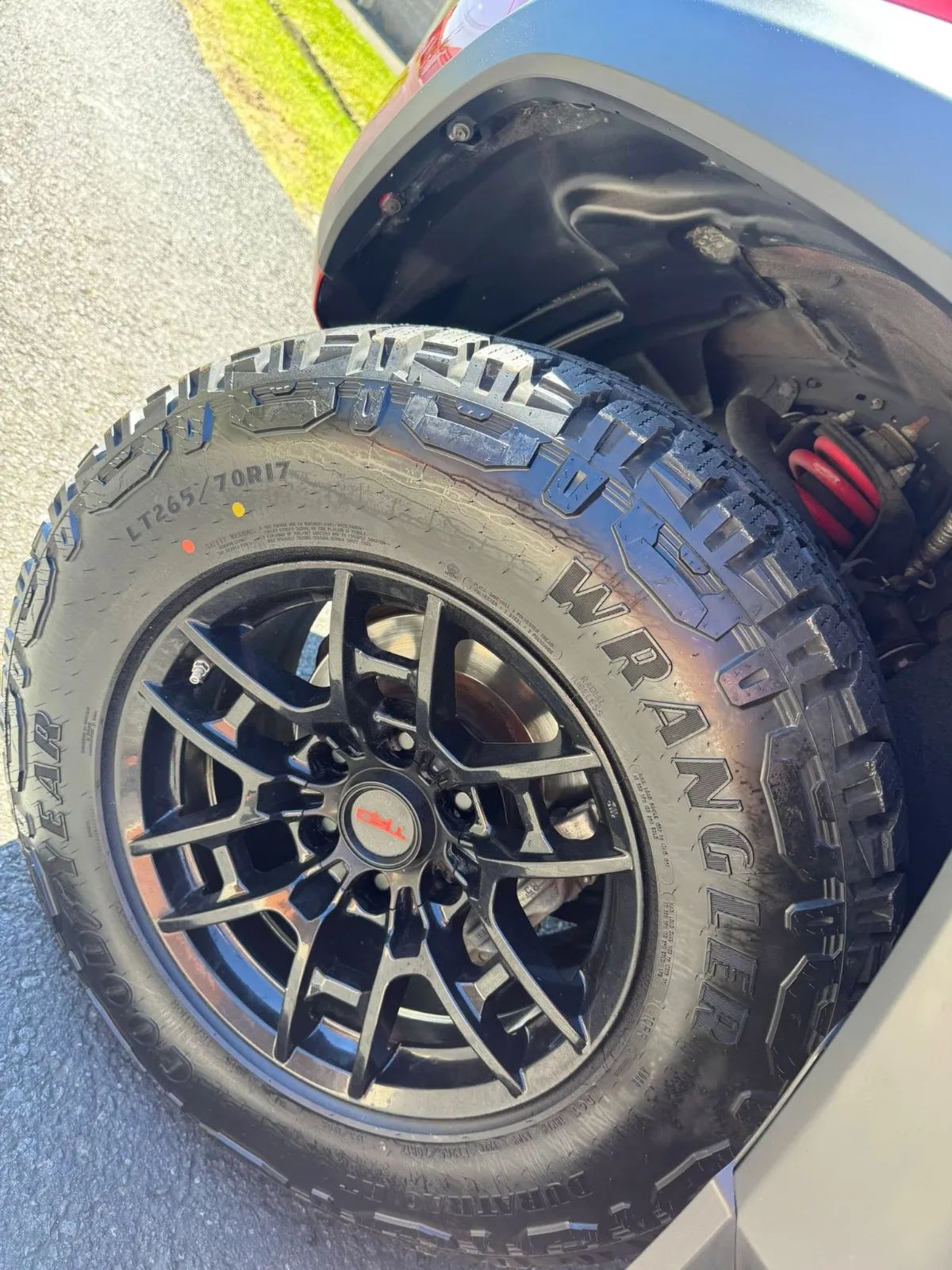 Toyota Tacoma - Image 3