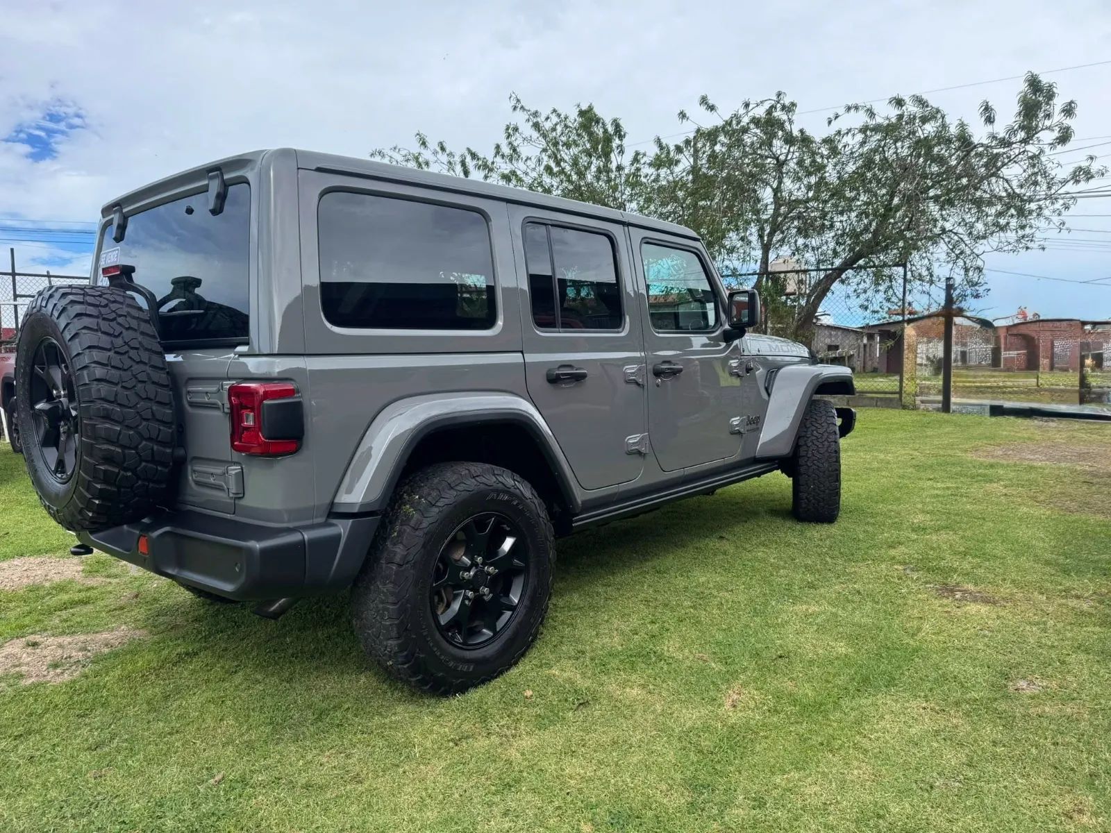 Jeep Wrangler - Image 4